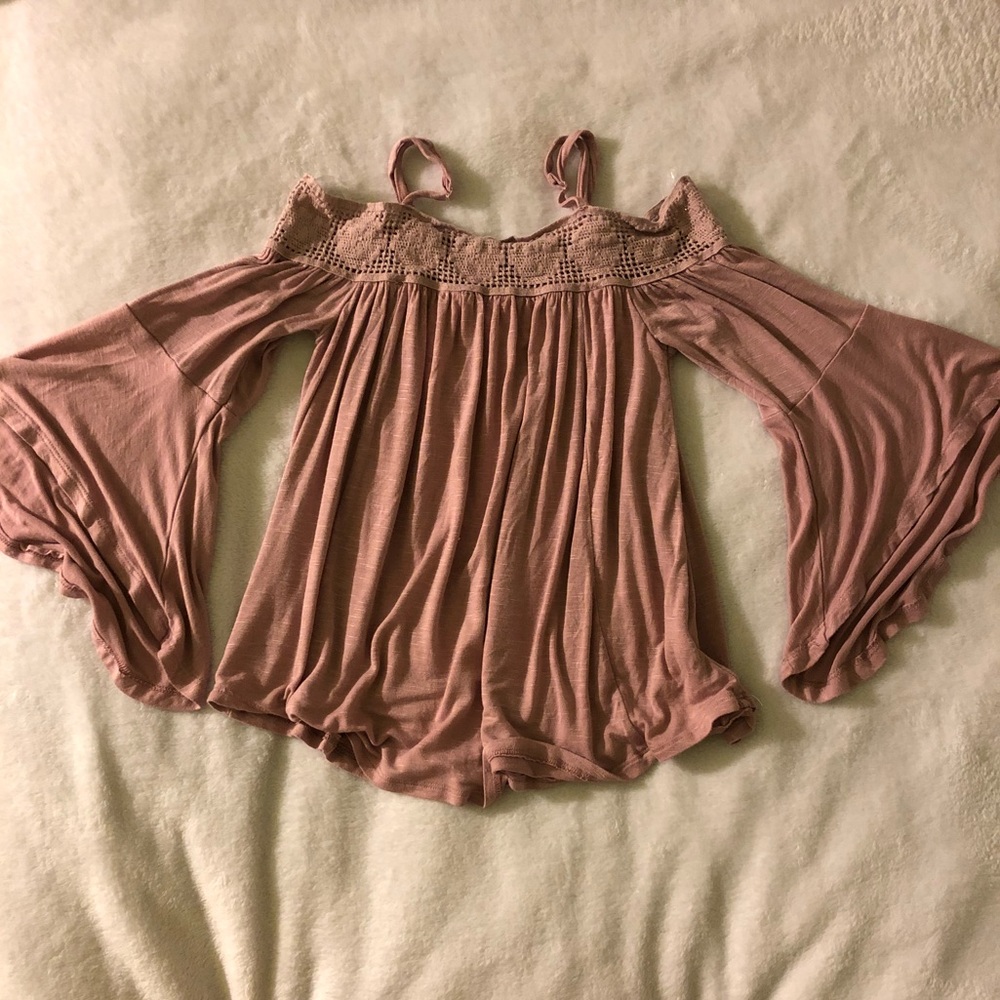 Off-shoulder blouse